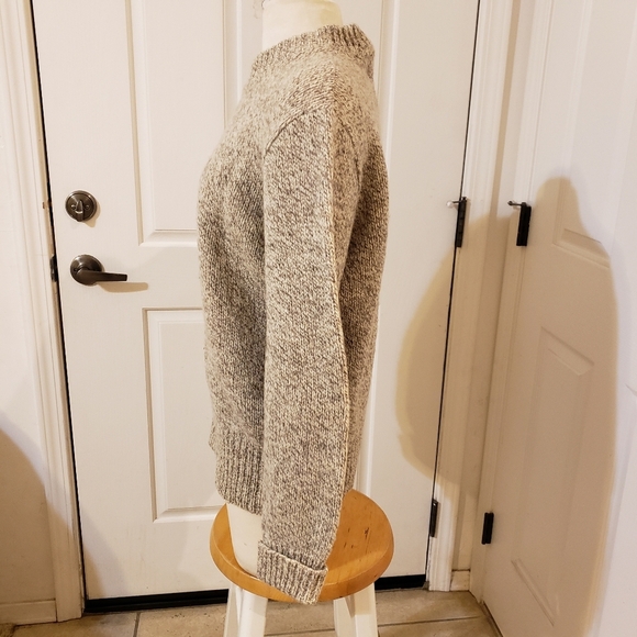 Eddie Bauer Vintage Men's Heathered Tan Sweater Size MED - Picture 3 of 7